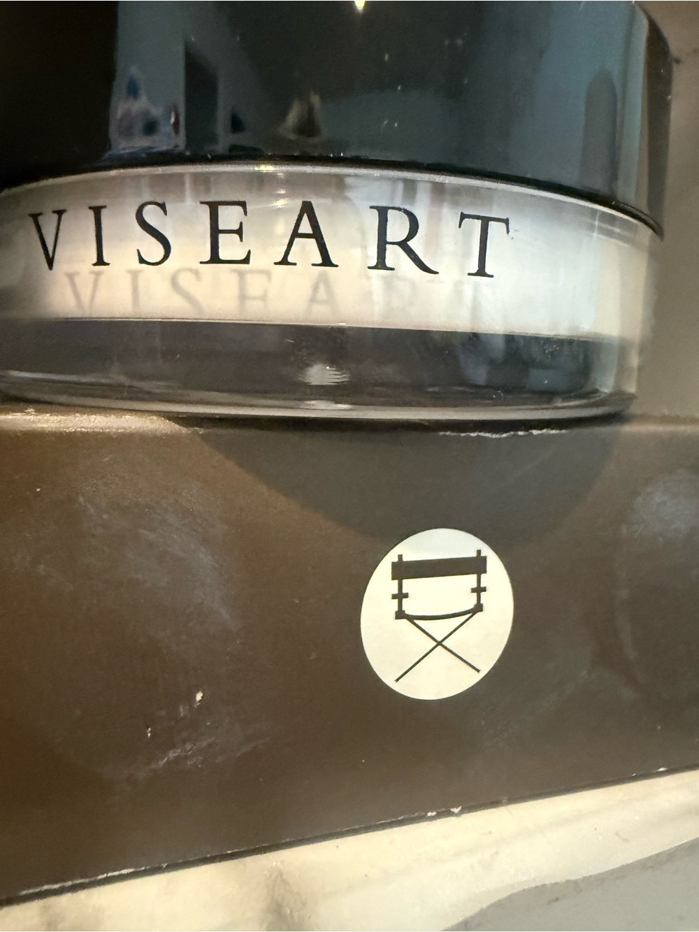 VISEART Powder Invisible Translucent Setting Seamless Matte full size makeup - Picture 3 of 3